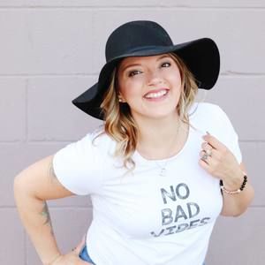 Meet your Posher, Caitlyn